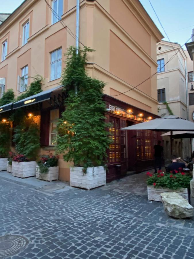 Центер Квартира На Вулиці Лесі Українки 19 Leópolis Exterior foto